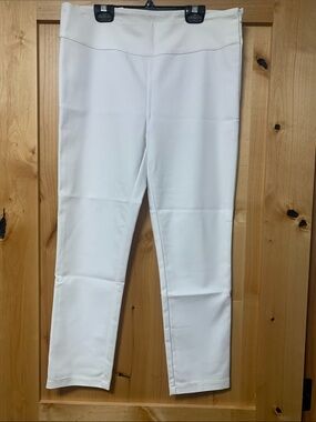 Vera Wang White Cropped Pants